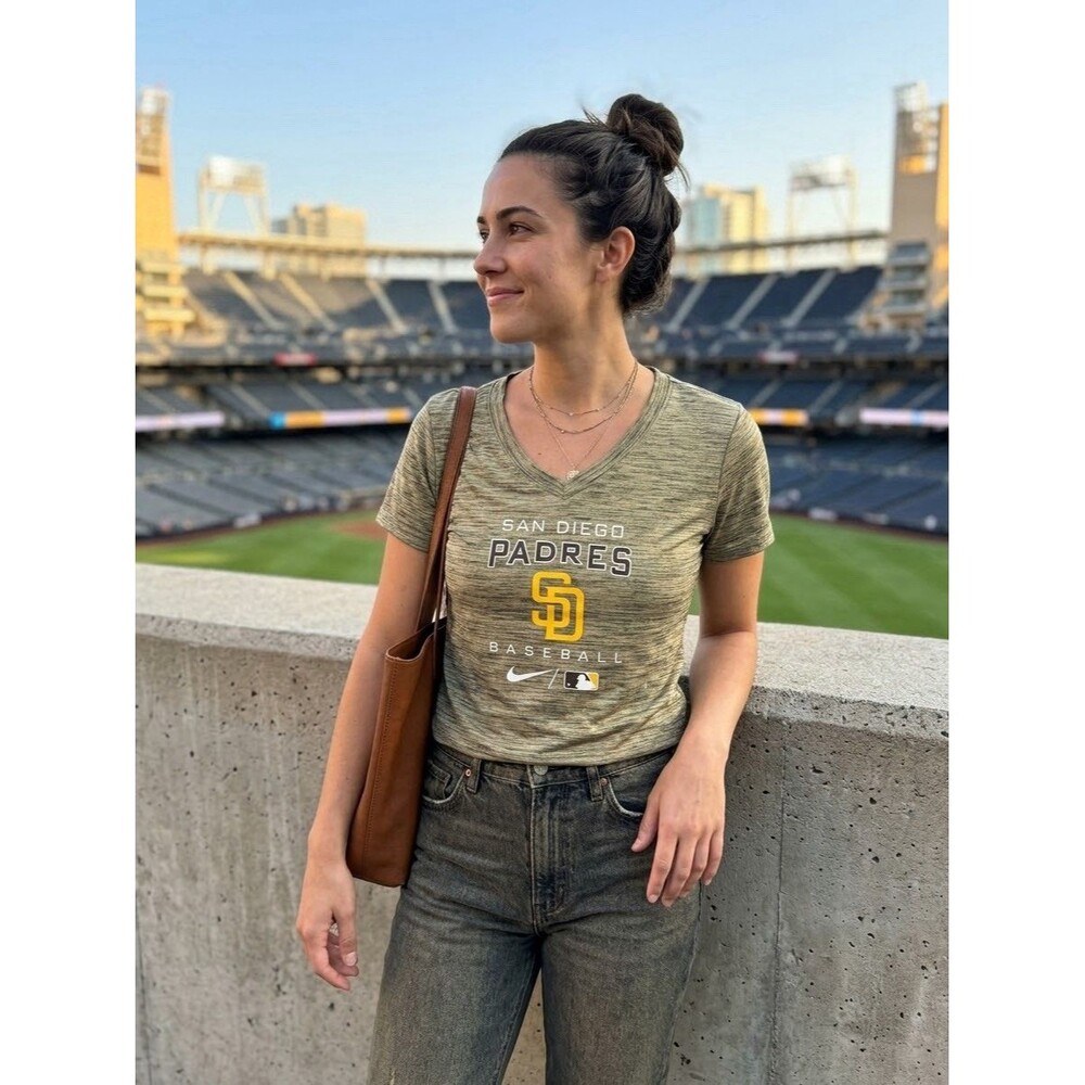 Nike Womens San Diego Padres Dri-Fit Shirt Medium V-Neck Brown Heather MLB